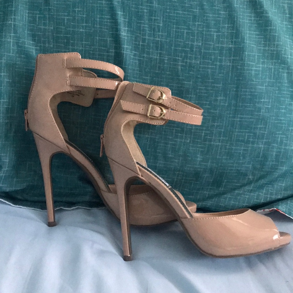 Steve Madden Nude Heels